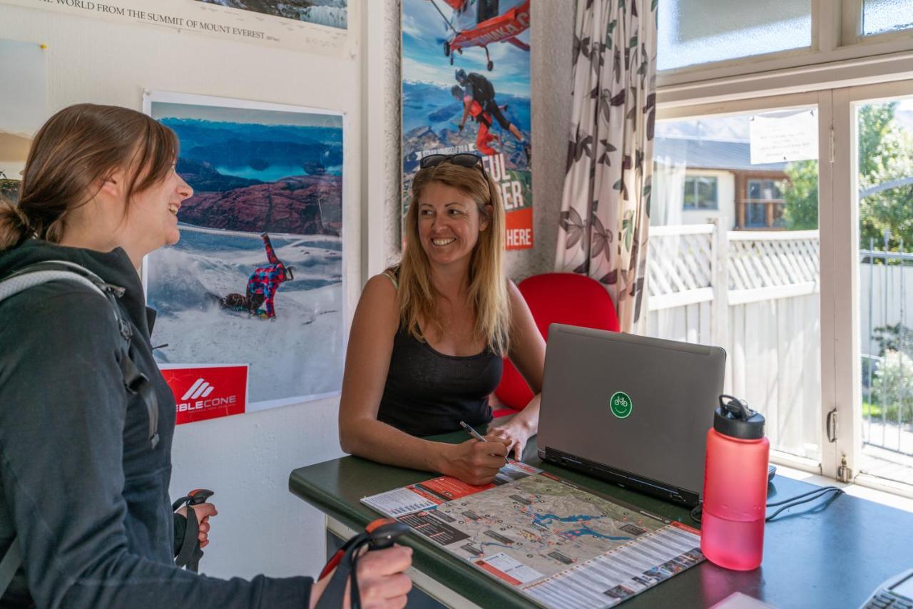 Хостел Mountain View Backpackers Ванака Екстер'єр фото